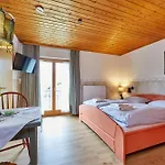 Pensjonat Gaestehaus Eder