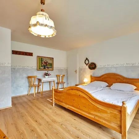 Pensjonat Gaestehaus Eder Oberammergau