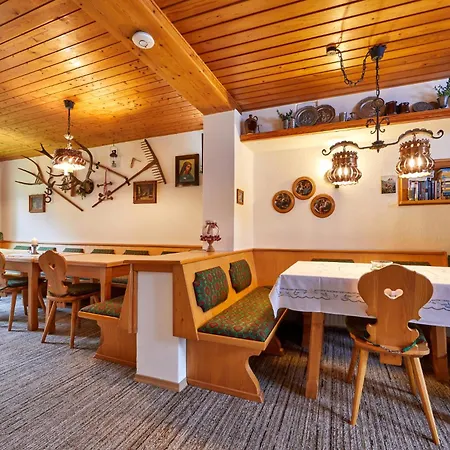 Pensionat Gaestehaus Eder *